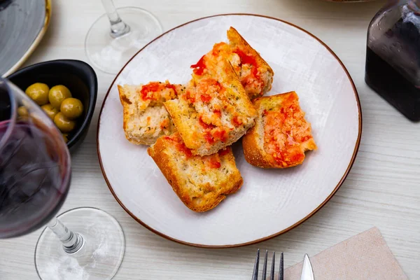 Teller Mit Katalanischem Brot Mit Tomaten — Stockfoto