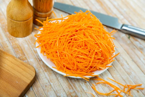 Grated Carrot Plate Dish Ingredient Table Preparing Food — Stock Photo, Image