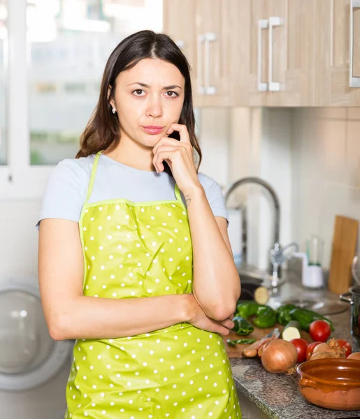 Young Girl Housewife Apron Looking Tired Kitchen Home — Stockfoto