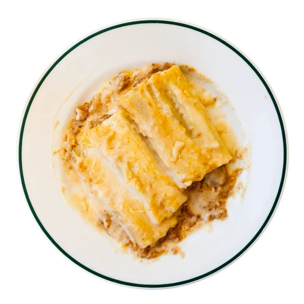 Cannelloni Lasagne Cylindryczne Nadziewane Mieloną Wołowiną Pieczone Podawane Sosem Talerzu — Zdjęcie stockowe
