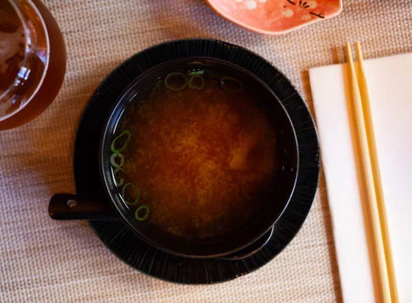 Традиционный Японский Мисо Суп Состоящий Даши Смягченной Мисо Пастой Овощами — стоковое фото