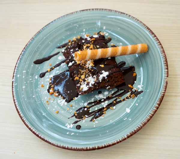 Sweet Piece Chocolate Cake Topped Chocolate Topping — Foto Stock