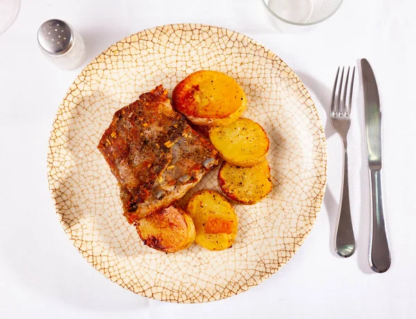 Appetizing Baked Pork Ribs Sprinkled Fragrant Seasonings Top Served Fried — ストック写真