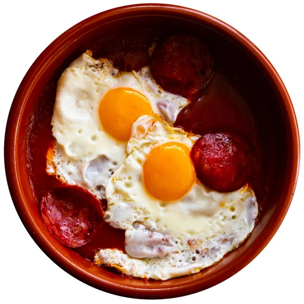 Stekta Ägg Med Chorizo Och Tomatpuré Pannan Nära Håll Isolerad — Stockfoto