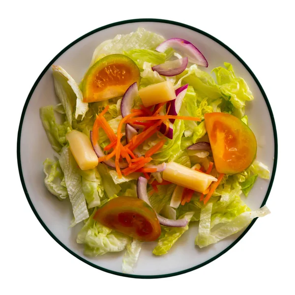 Porção Deliciosa Salada Com Cenouras Azeitonas Aipo Close Isolado Sobre — Fotografia de Stock