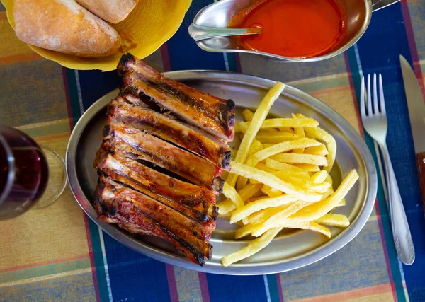 Image Pork Barbeque Ribs French Fries Served Ketchup — Stock Photo, Image