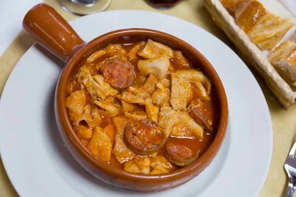 Dish Spanish Cuisine Stewed Tripe Callos Salsa Garbanzos Chorizo Sausage — Foto de Stock