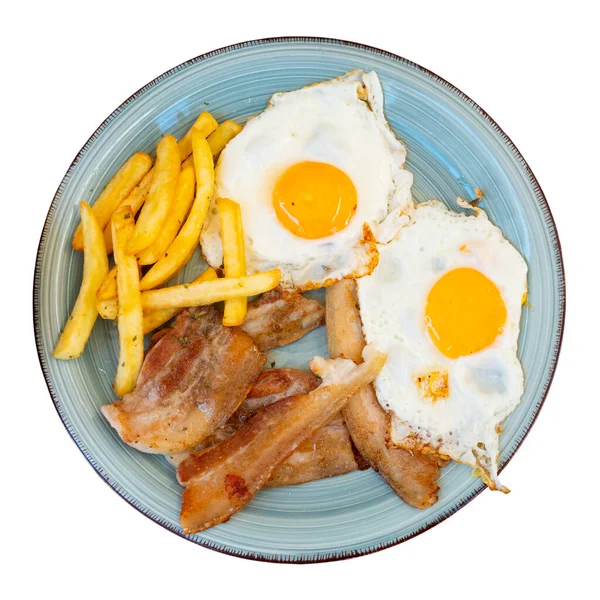 Detailní Záběr Grilované Slaniny Smaženými Bramborami Vajíčkem Podávanými Modrém Talíři — Stock fotografie