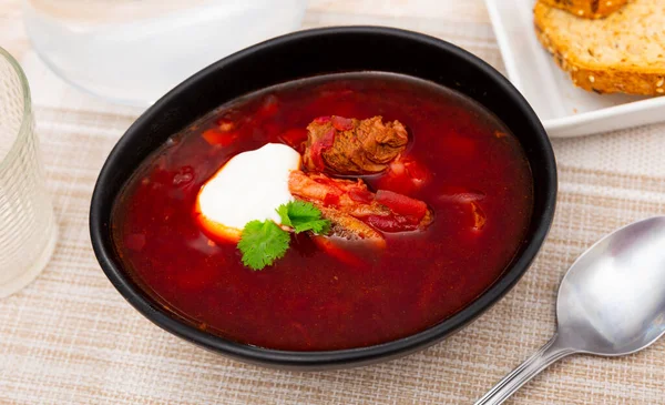 Delicious Traditional Ukrainian Russian Vegetable Beetroot Soup Beef Decorated Sour — Stock Photo, Image