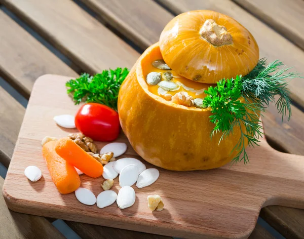 Baked Pumpkin Soup Cleaned Pumpkin Bake Oven Take Out Pulp — Stock Photo, Image