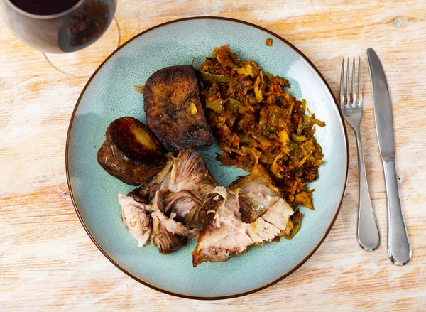 Roasted Pork Meat Potatoes Braised Cabbage Served Plate — Stock Photo, Image