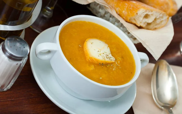 Zupa Śmietankowa Warzywami Miękkim Serem — Zdjęcie stockowe