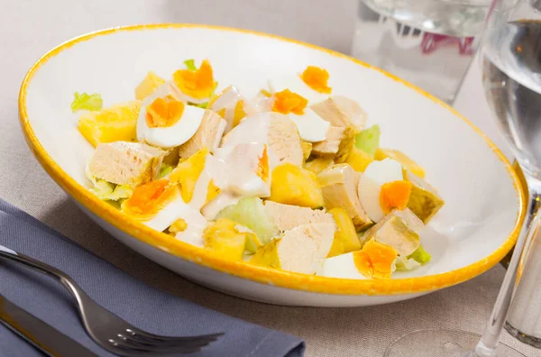 Image Tasty Chicken Salad Egg Pineapple Plate — Stock Photo, Image