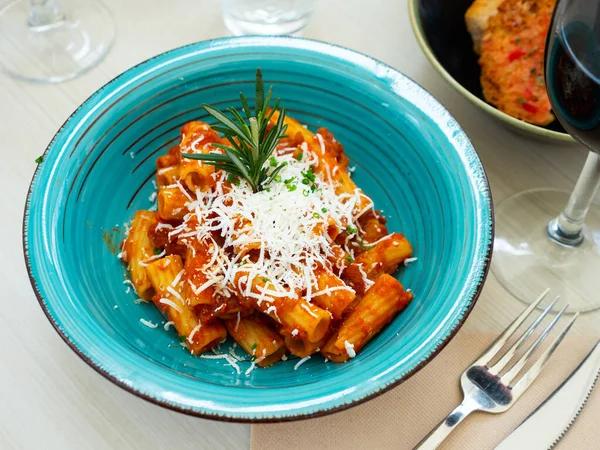 Rigatoni Pasta Tomato Sauce Goat Cheese Rosemary — Stok fotoğraf