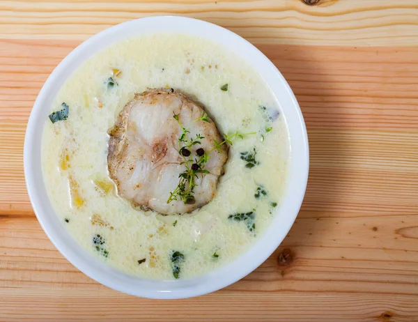Closeup Boiled Creamy Soup White Fish Pollock Greens Plate — Stock Photo, Image