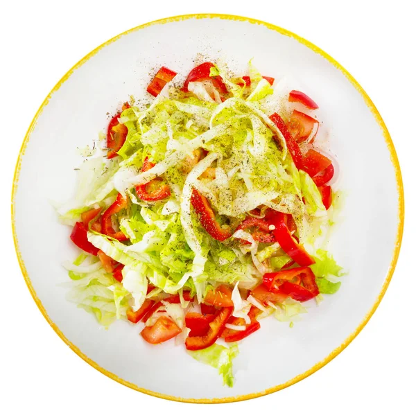 Salada Com Pimentão Vermelho Alface Cebola Isolado Sobre Fundo Branco — Fotografia de Stock