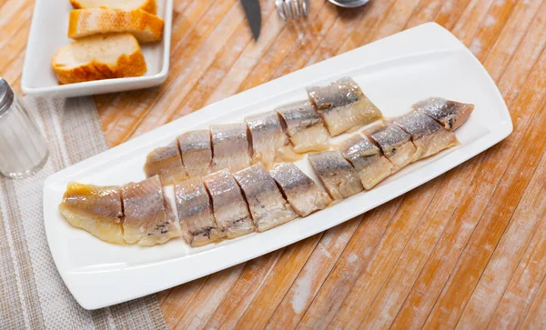 Pieces Pickled Herring Laid Out Plate High Quality Image — ストック写真