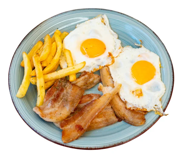 Вкусные Жареные Яйца Ломтиками Жареного Бекона Картошкой Фри Подаются Завтрак — стоковое фото