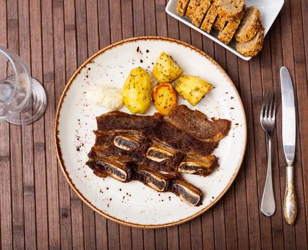 Traditional Spanish Churrasco Grilled Veal Served Broiled Sweet Pepper Potato — Stock Photo, Image