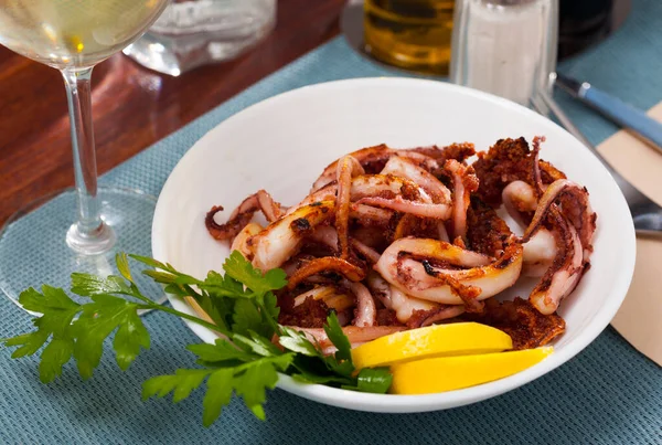 Seafood Lunch Tasty Fried Squid Octopus Tentacles Closeup High Quality — Stock Photo, Image