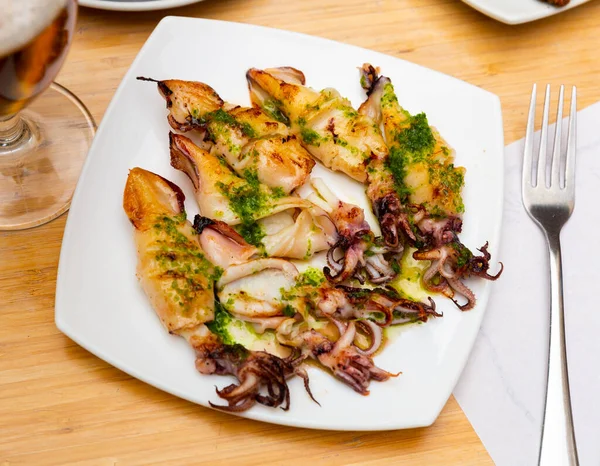 Service Plate Containing Roasted Calamari Pesto Sauce Necessary Table Laying — Stock Photo, Image