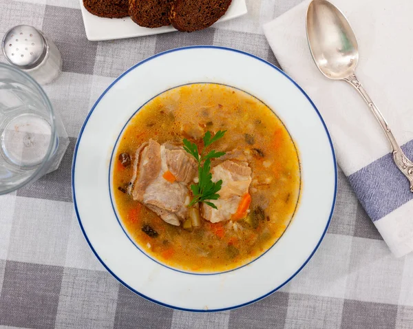 Portion Fresh Russian Soup Rassolnik Served Plate Eatery — Foto de Stock