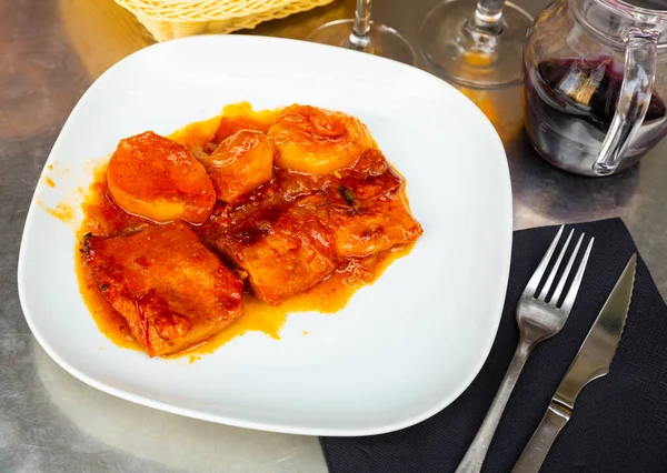 Appetizing Pork Meat Stewed Thick Tomato Sauce Potato Vegetables — Stock Photo, Image