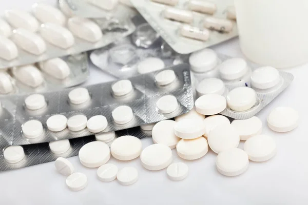 Stapel Von Pillen Und Anderen Medikamenten Nahaufnahme Hochwertiges Foto — Stockfoto