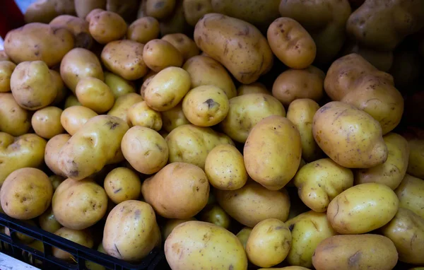 市場のジャガイモに関するクローズアップビュー 高品質の写真 — ストック写真