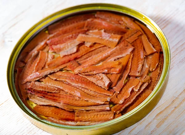 Filetes Anchoa Salados Aceite Primer Plano Comida Enlatada Tradicional Española —  Fotos de Stock