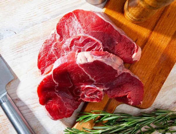 Raw Meat Fresh Veal Steak Wooden Cutting Board — Stock Photo, Image