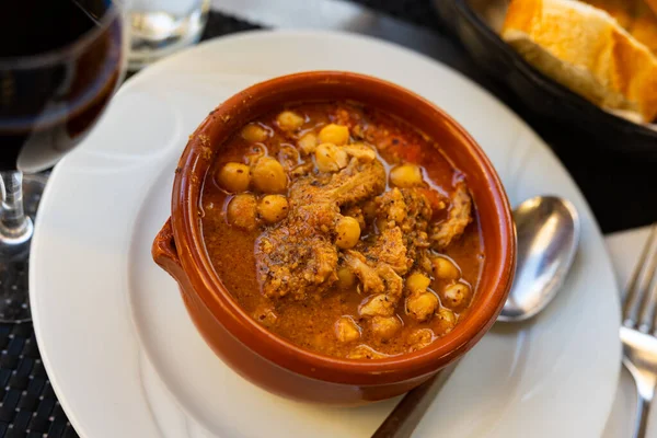 Traditional Spanish Hearty Filling Stew Callos Con Garbanzos Cooked Tripe — Stock Photo, Image