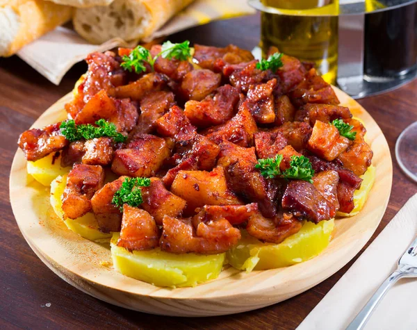 Traditionelles Spanisches Gericht Gebratene Schweineschnauzen Mit Gekochten Kartoffeln — Stockfoto