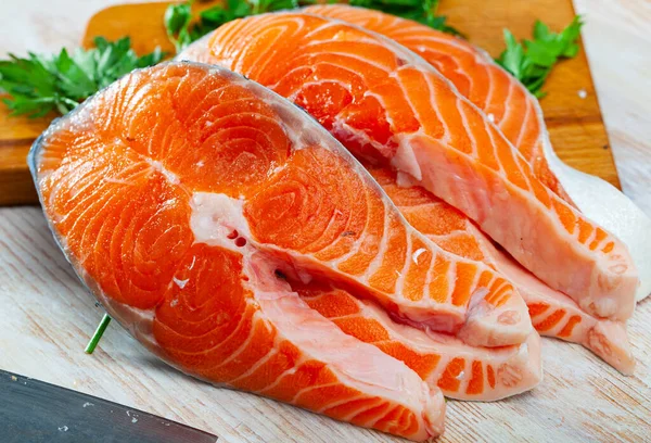 生鲑鱼片 健康食品 高质量的照片 — 图库照片