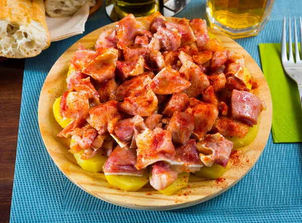 スペイン料理 ロースト豚の耳 高品質の写真 — ストック写真