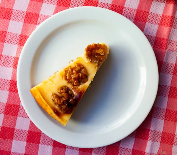 Tasty Dessert Slice Fluffy Cake Decorated Nuts — Stock Photo, Image