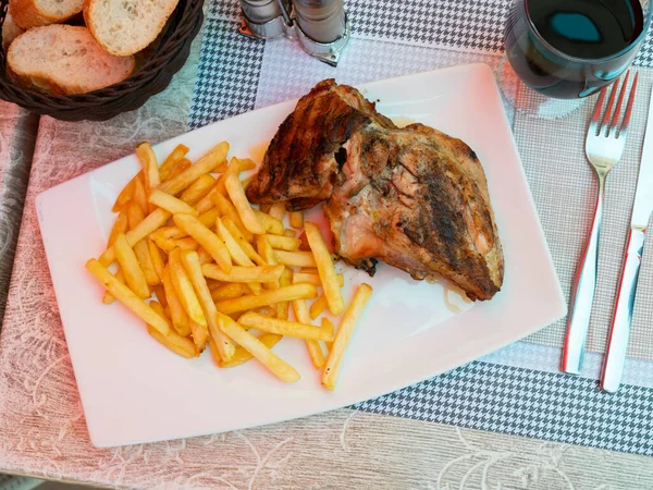 Tasty Spicy Roasted Chicken Meat French Fries White Plate — Stock Photo, Image