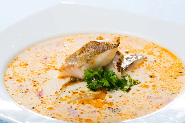 Closeup Norwegian Style Soup Cod Vegetables Served White Soup Bowl — ストック写真