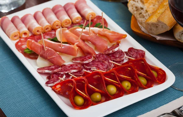 Appetizing Cold Cuts Spanish Ham Spicy Dry Cured Sausages Bacon — Stock Photo, Image