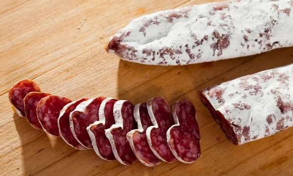 Traditional Catalan Thin Dry Cured Pork Sausage Fuet Sliced Wooden — Stock Photo, Image