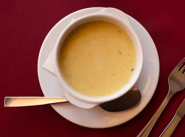 Deep Ceramic Plate Delicate Cream Soup Mashed Seasonal Farm Vegetables — Stock Photo, Image