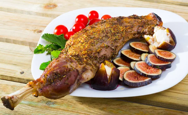 Appetizing Spicy Lamb Shoulder Baked Oven Honey Served Figs Cherry — Stock Photo, Image