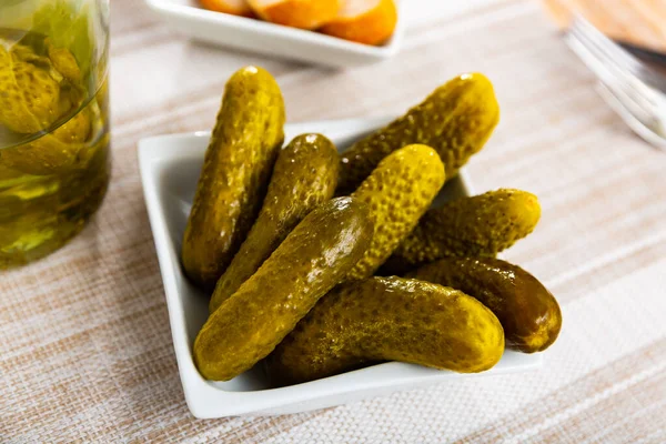 Plate Delicious Marinated Pickled Cucumbers Table — Stock Photo, Image