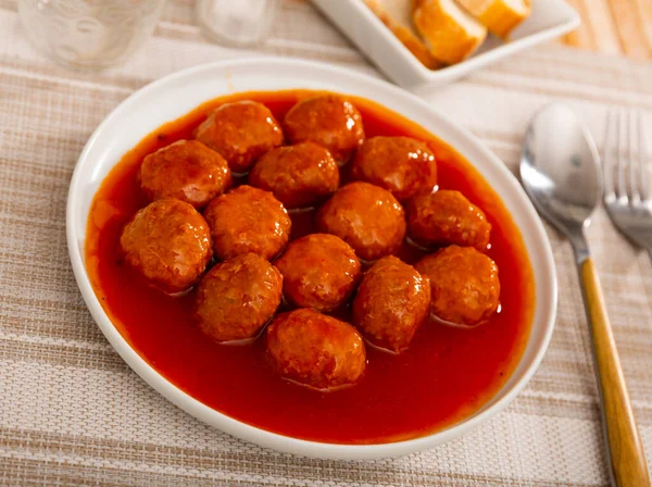 Service Plate Containing Meatballs Rich Tomato Soup Necessary Table Laying — Stock Photo, Image