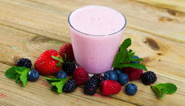 Tasty Berry Milk Smoothie Closeup High Quality Photo — Stock Photo, Image