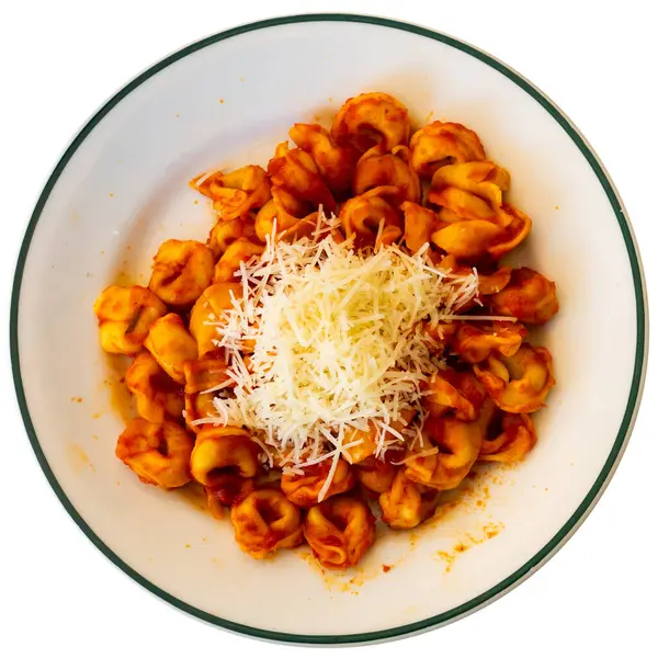 Hjärtlig Och Okomplicerad Maträtt Tortellini Med Tomater Tomatsås Med Riven — Stockfoto