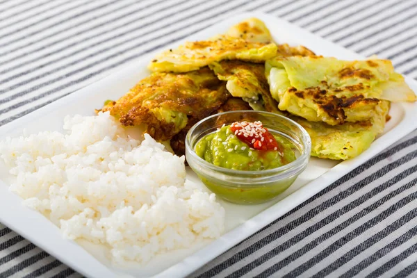 Homemade Breaded Cabbage Leaves Spicy Tomato Sauce Guacamole — Stock Photo, Image