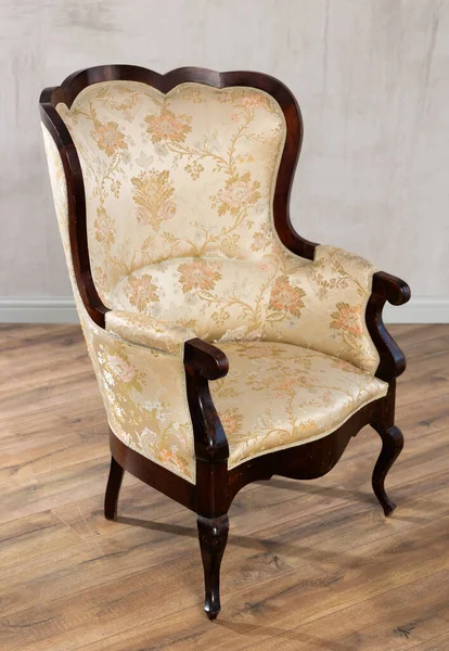 Comfortable Vintage Lounge Armchair Carved Dark Wood Patterned Embossed Fabric — Stock Photo, Image