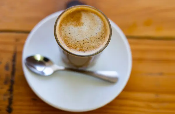 Bicchiere Cortado Bevanda Caffè Con Parti Uguali Latte Vapore Caffè — Foto Stock