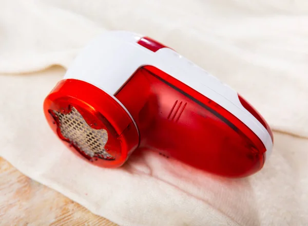 Red White Plastic Handheld Fabric Shaver Machine Removing Fabric Pills — Stock Photo, Image